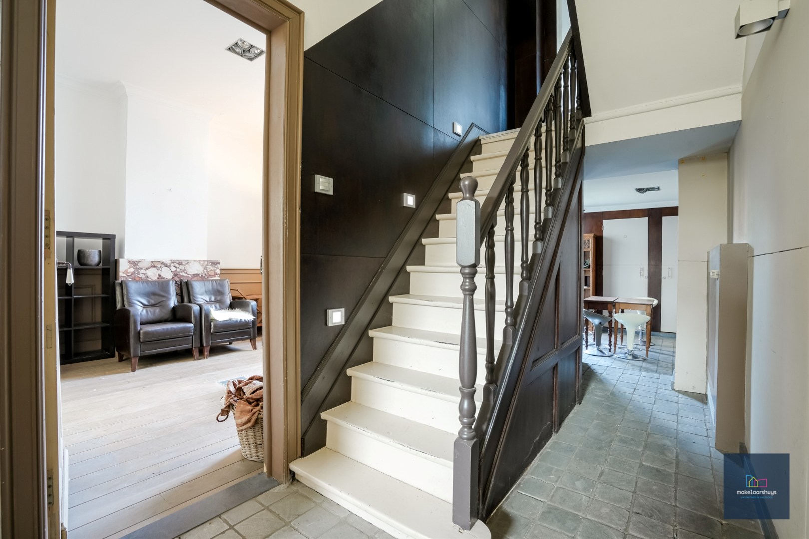 Statig herenhuis aan het Zuidpark met potentieel ook voor kantoor of co-housing 