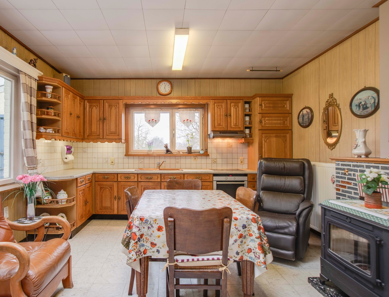 Herenwoning met 3 slpks op een perceel van 7a 42 ca Herzele 