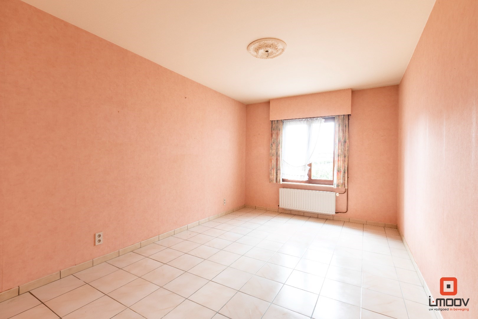 Prachtige alleenstaande villa in residentiële woonwijk 