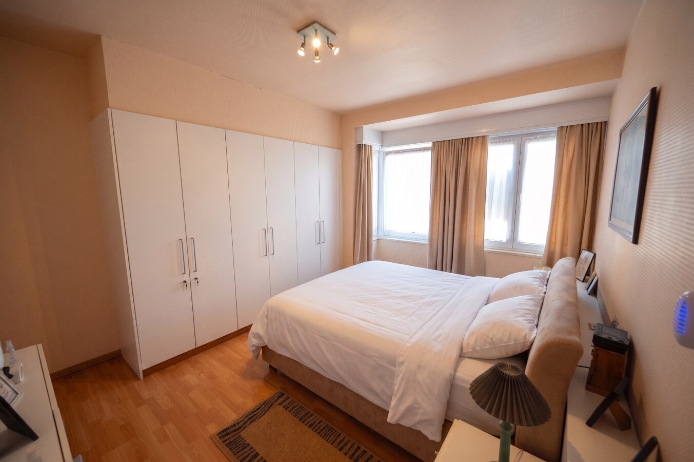 KNAPPE GEZINSWONING MET 4 SLAAPKAMERS NABIJ STRAND BREDENE 