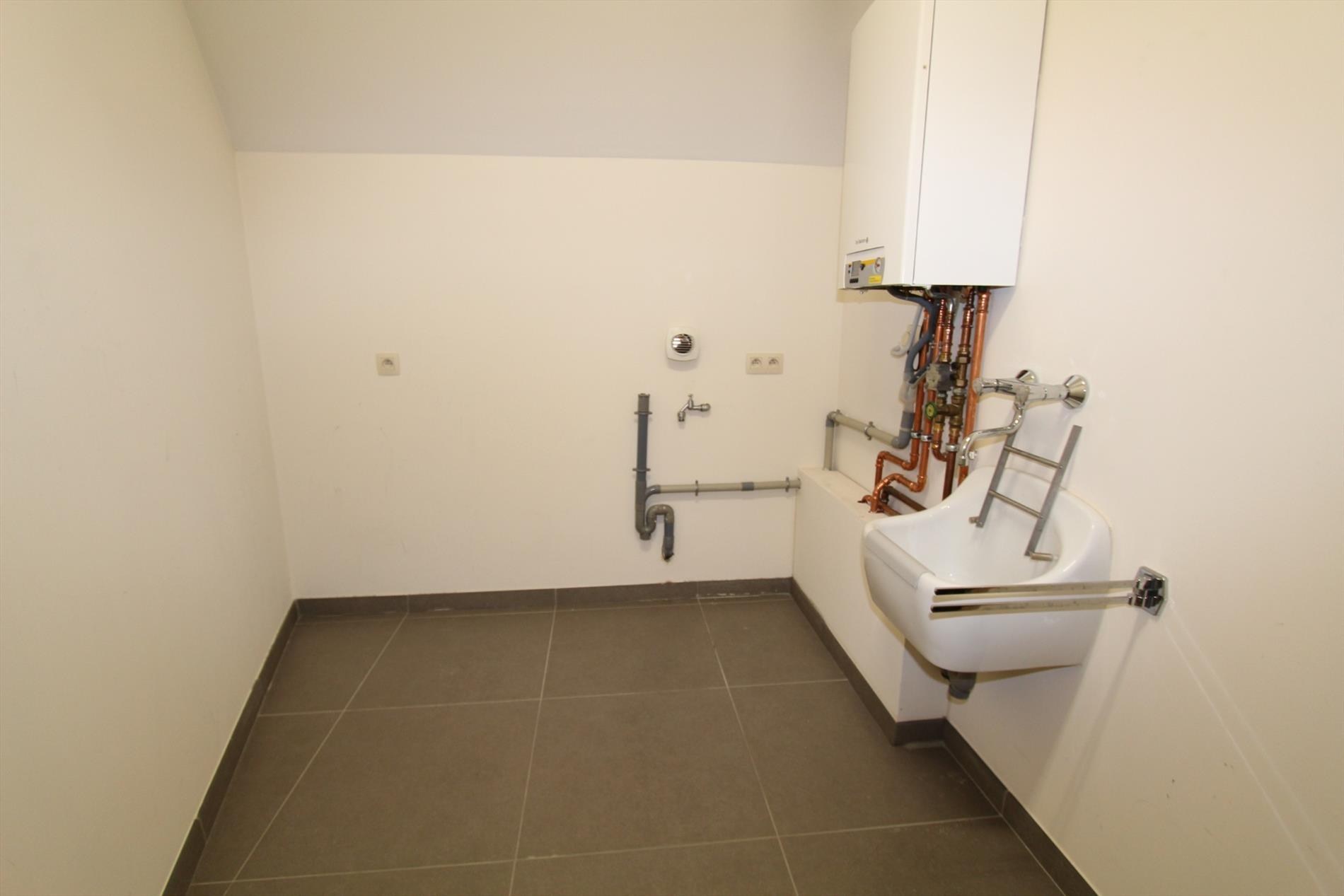 APPARTEMENT MET 1 SLAAPKAMER VLAKBIJ DE GROTE MARKT 