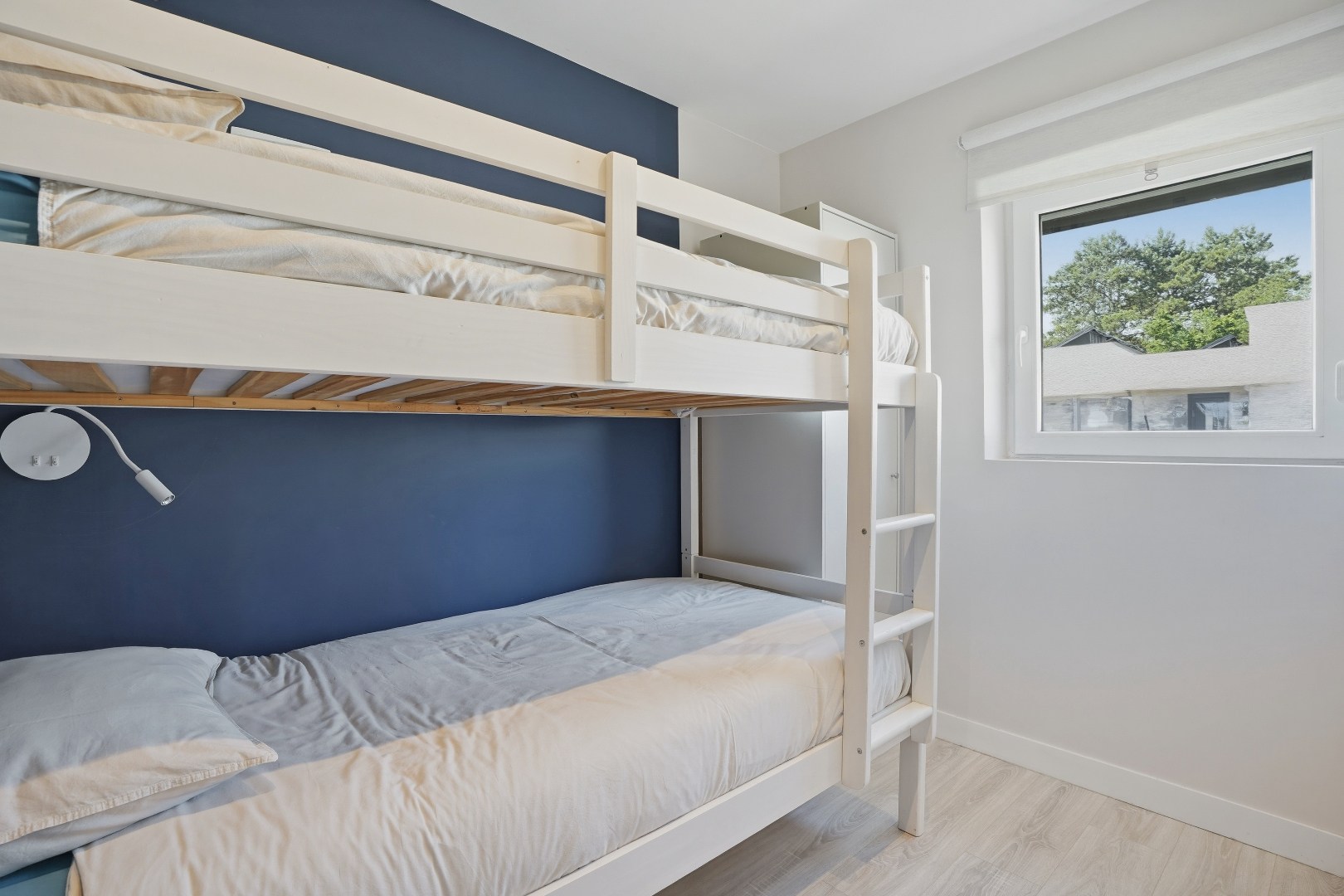 Recent gerenoveerde vakantiewoning (type bungalow) met 2 slaapkamers te Koksijde. 