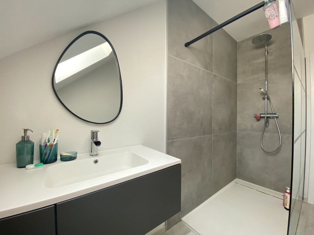 Appartement de charme au cœur de Dottignies – 2 chambres, excellent emplacement ! 