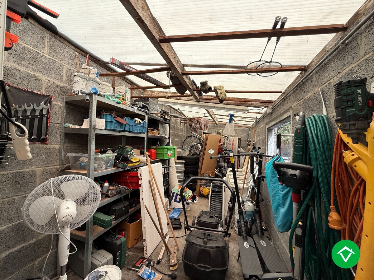 Rijwoning met 3 slaapkamers en tuin te Roeselare 