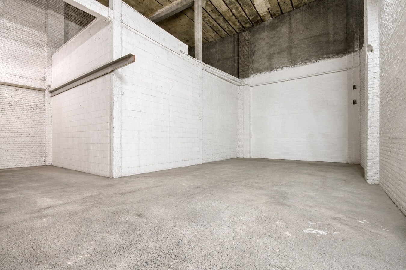 Ruime loods in Wevelgem te koop ! 500 m2 ! 
