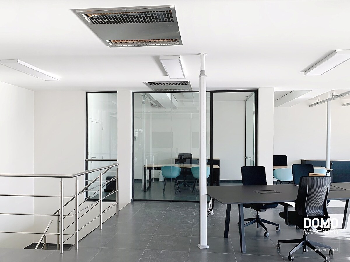 COMMERCIELE RUIMTE MET KELDER TE KOOP IN HERK-DE-STAD 