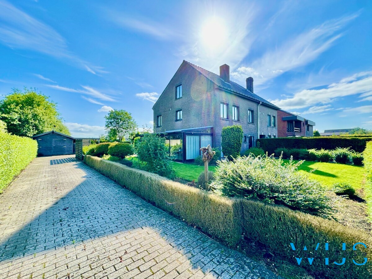 Ideaal woonhuis op fantastische locatie te Assenede ! 