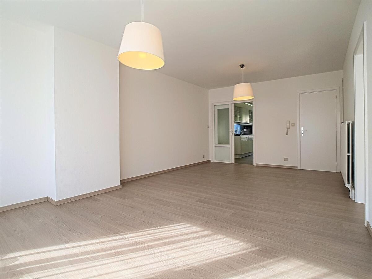 Leuk, lichtrijk appartement op rustige ligging vlakbij het centrum - Heist 