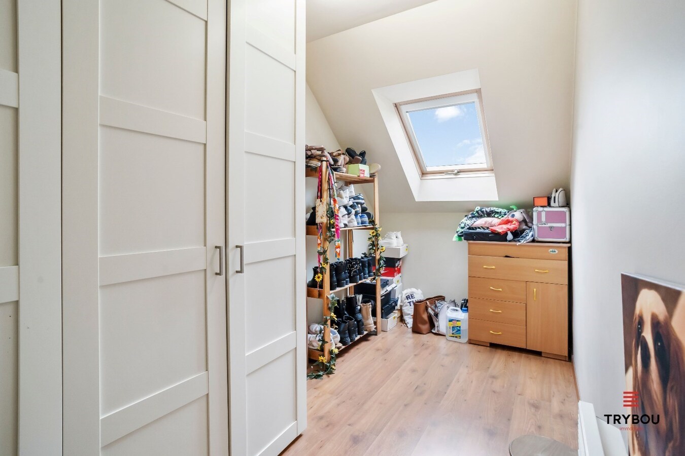 Tot in de puntjes afgewerkte woning met 3 slaapkamers te Woumen 