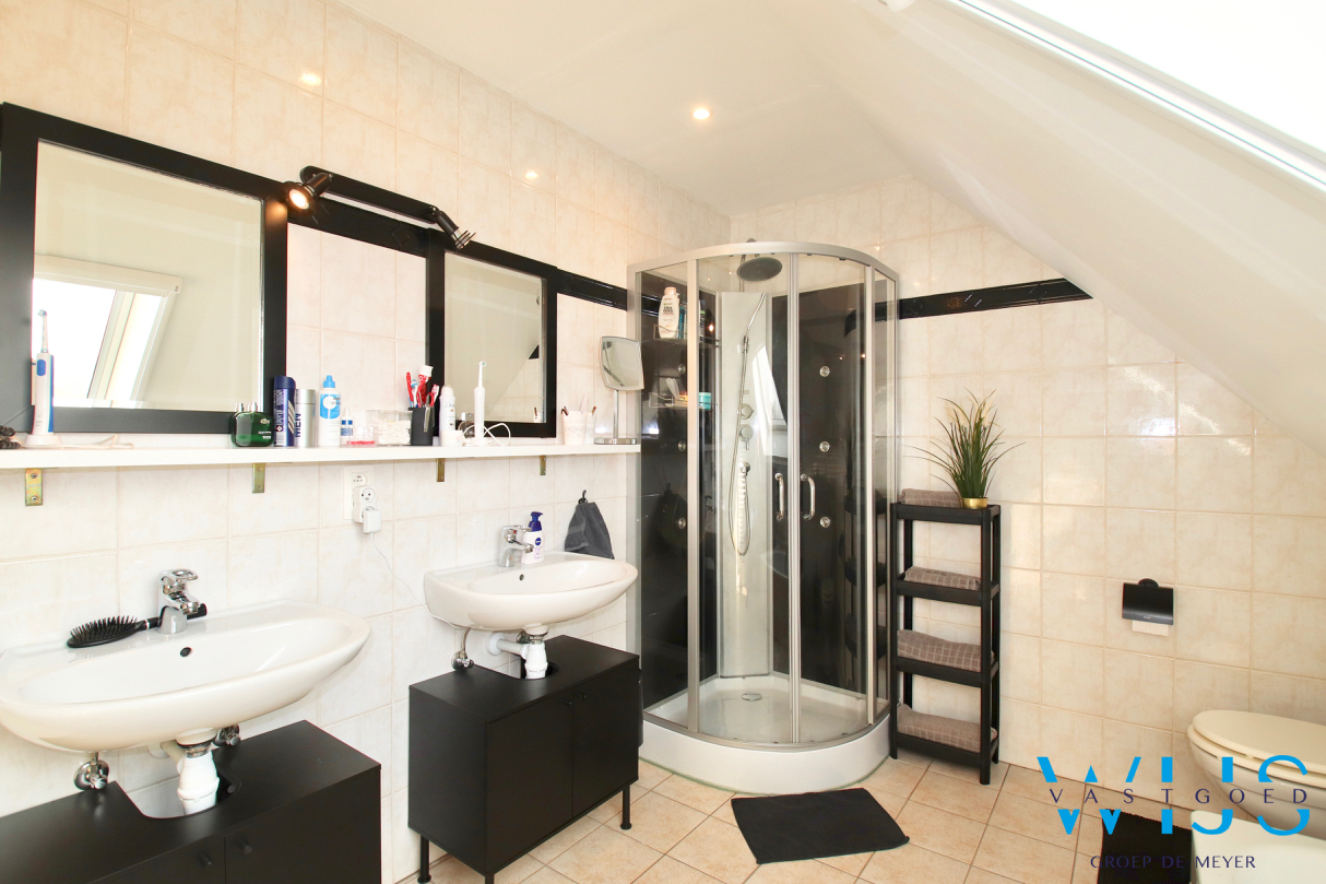 Toffe gezinswoning met 3 slaapkamers, garage &amp; zonnige tuin te Ertvelde Rieme! 