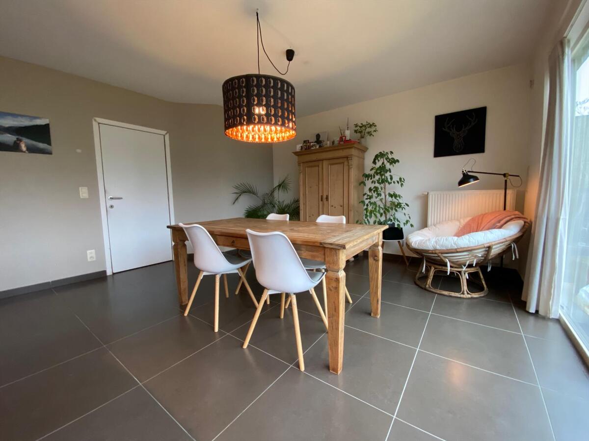 Ruime woning met garage te Torhout 