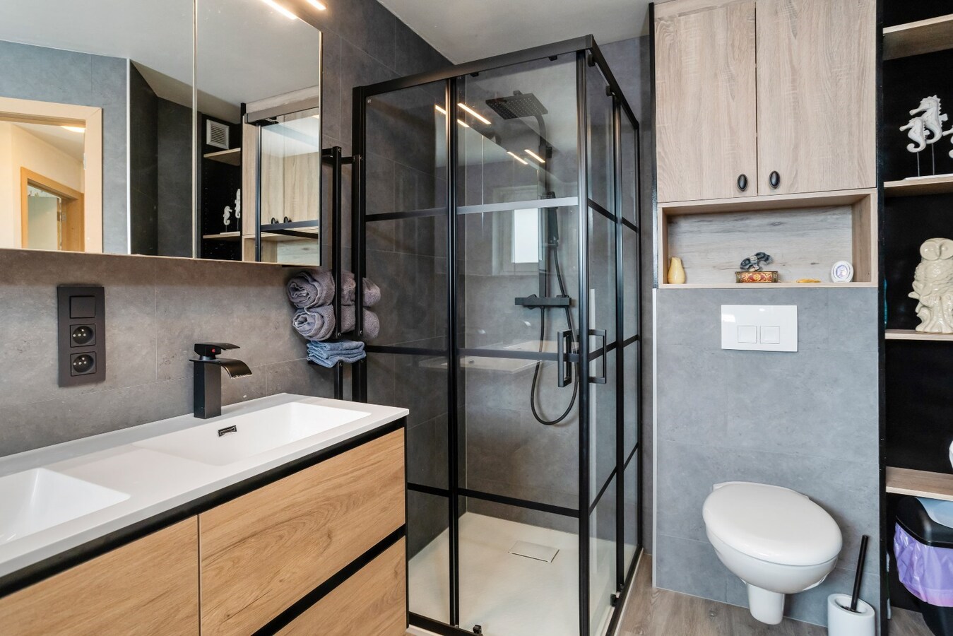 Centraal gelegen, halfopen woning op perceel 624m² 