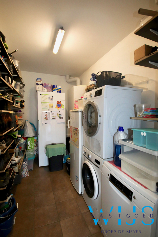 Instapklaar woonhuis met 4 slaapkamers &amp; tuin te Ertvelde ! 