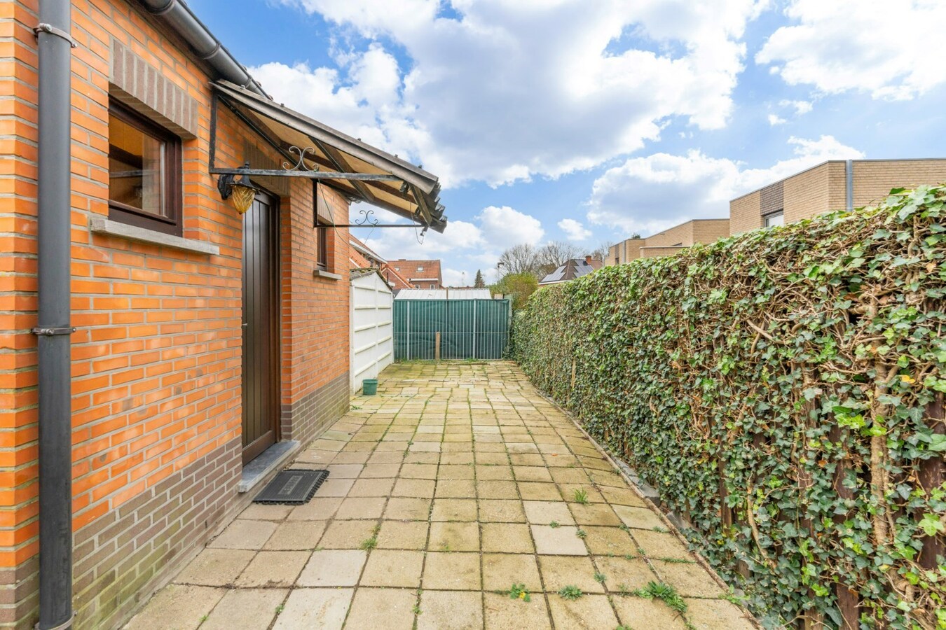 Instapklare woning op een leuke locatie te As. 