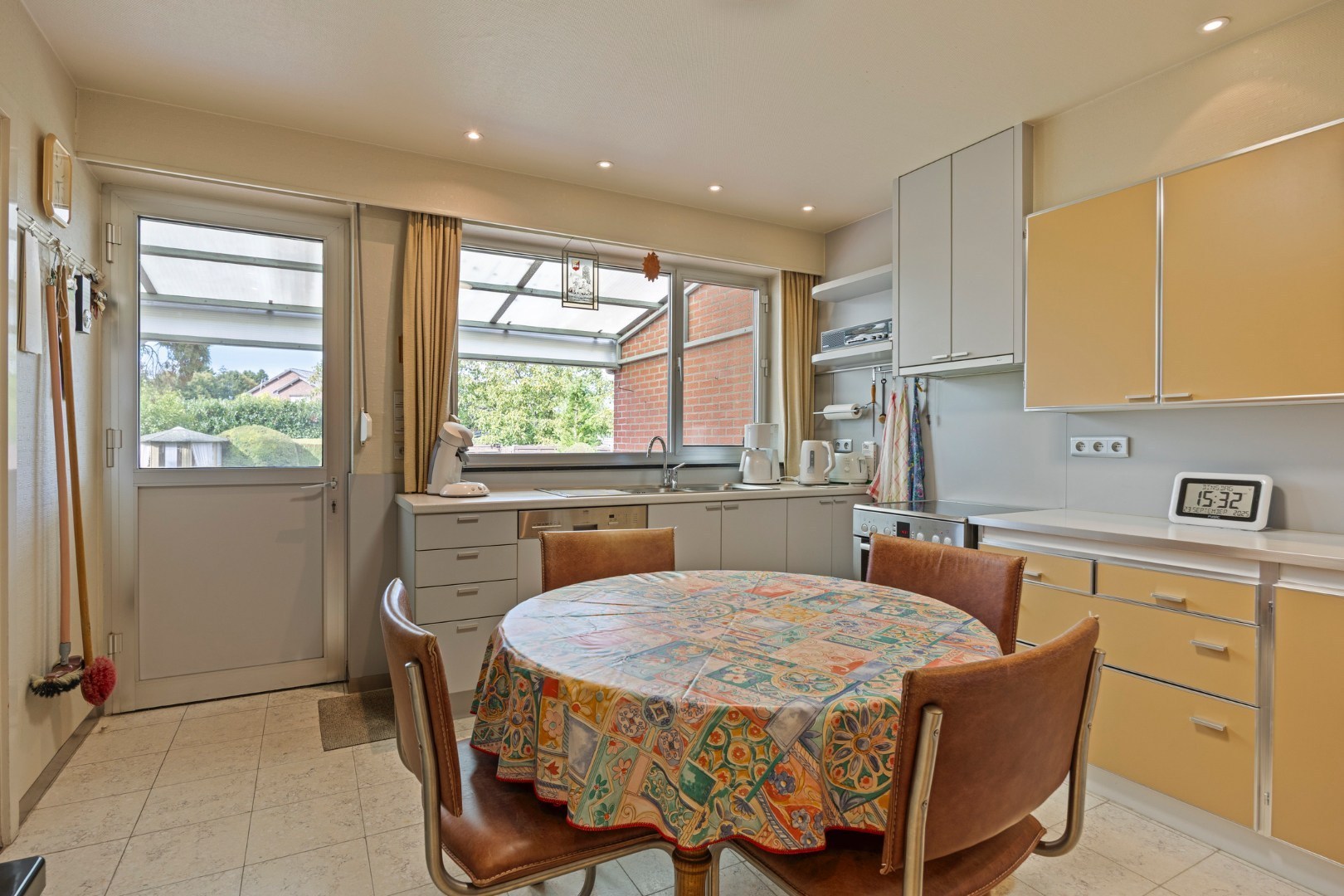 Gezinswoning met 3 slpk. op ruim perceel van 10a 22ca in Heppen 