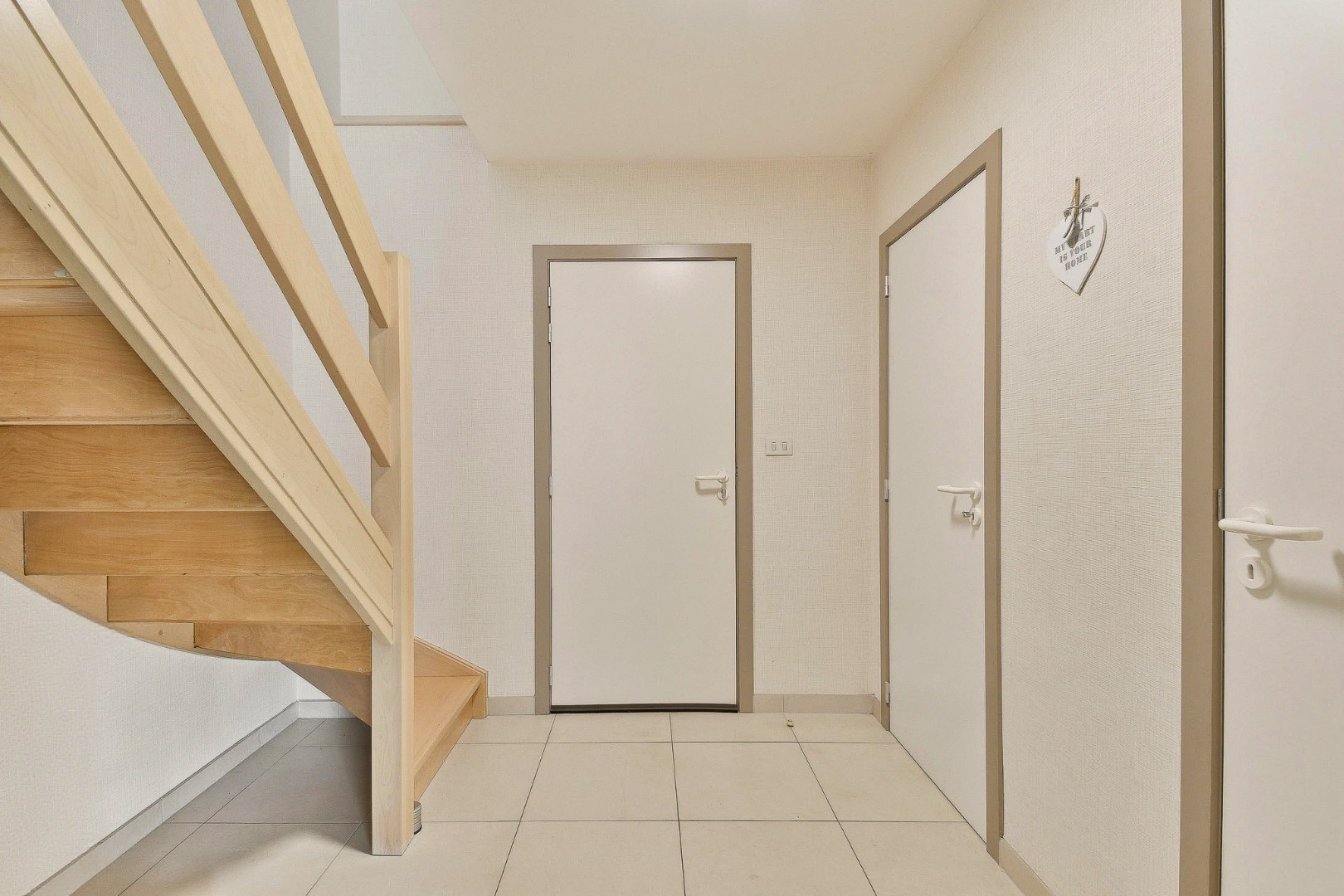 Duplex-appartement in rustige residentie met twee slaapkamers en terras 
