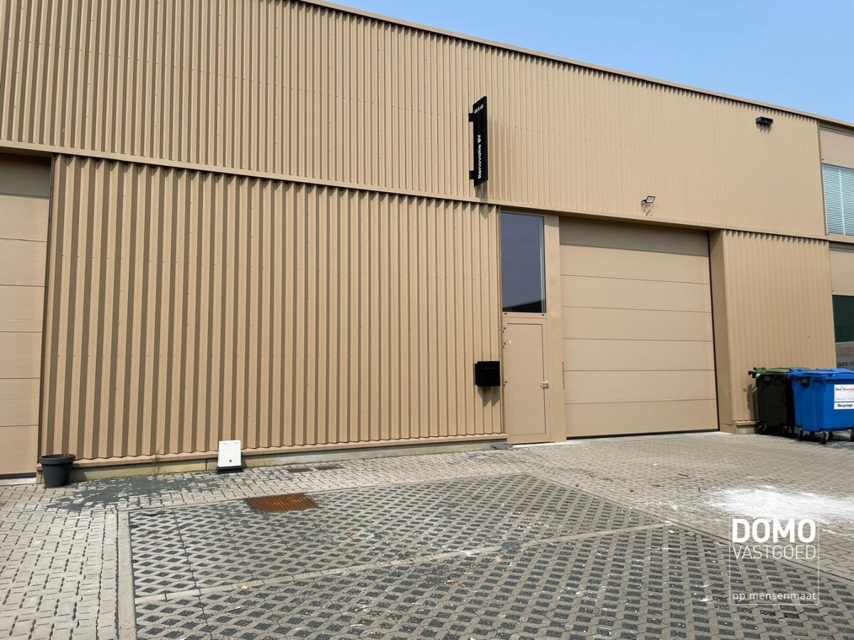 Gunstig gelegen KMO-unit gelegen op het bedrijvenpark LAAR 26 te Lummen - 210m² 