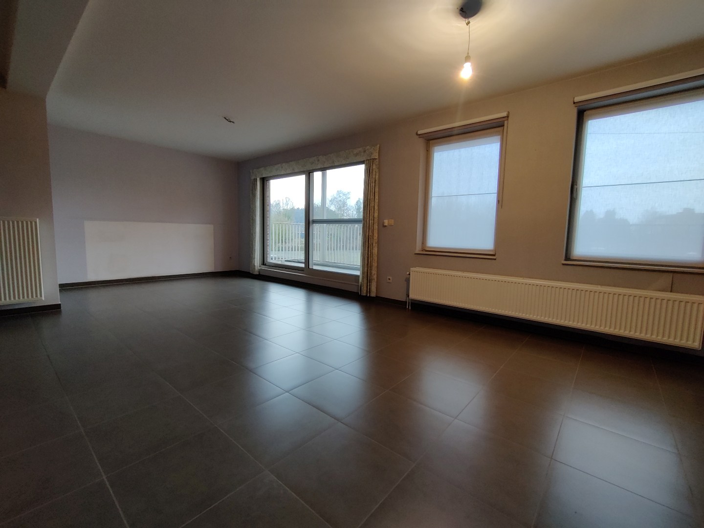 Prachtig, instapklaar appartement met 2 slaapkamers gelegen te centrum Geel 
