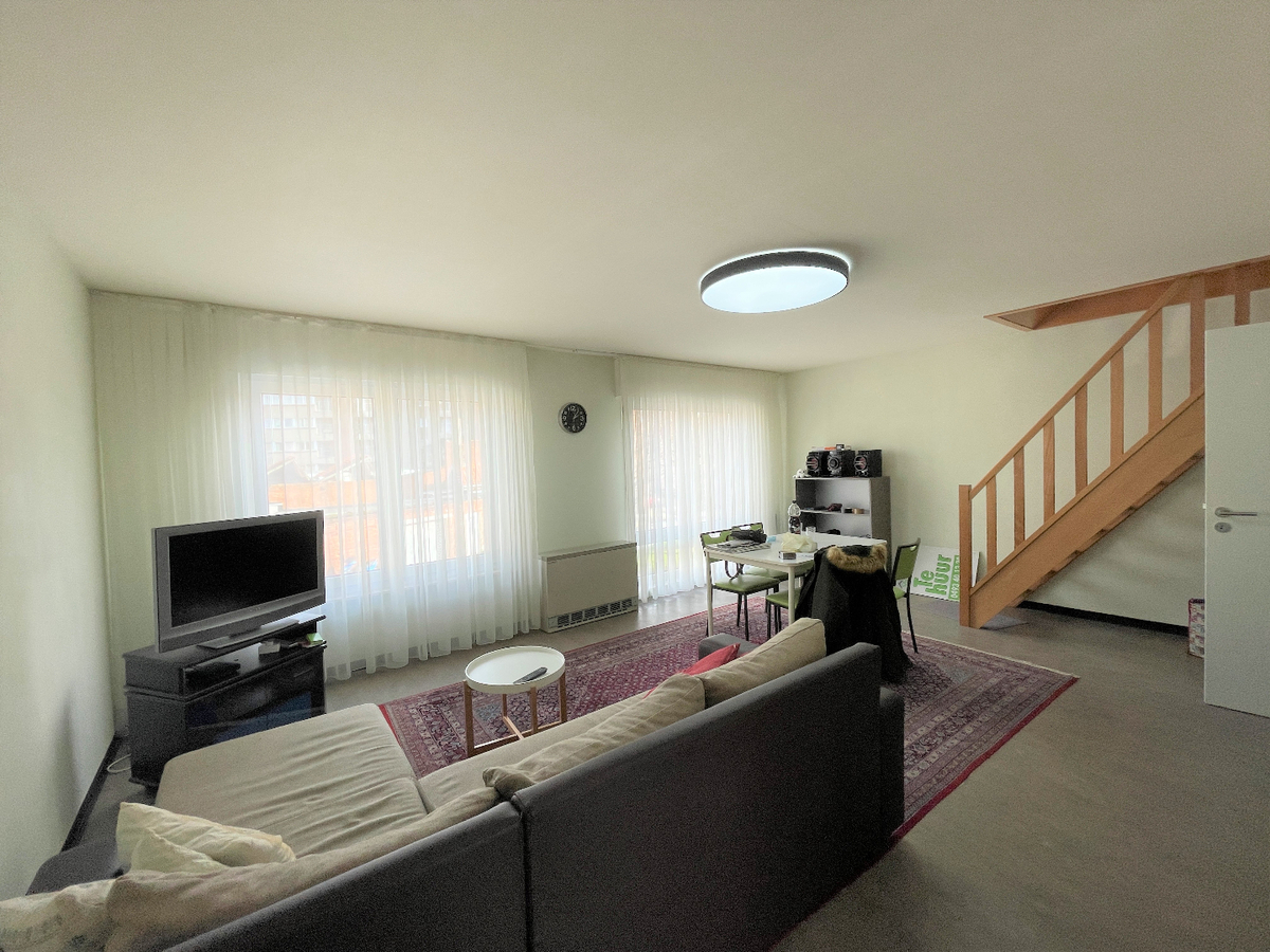 Duplex appartement met 2 slaapkamers en garage te Roeselare 