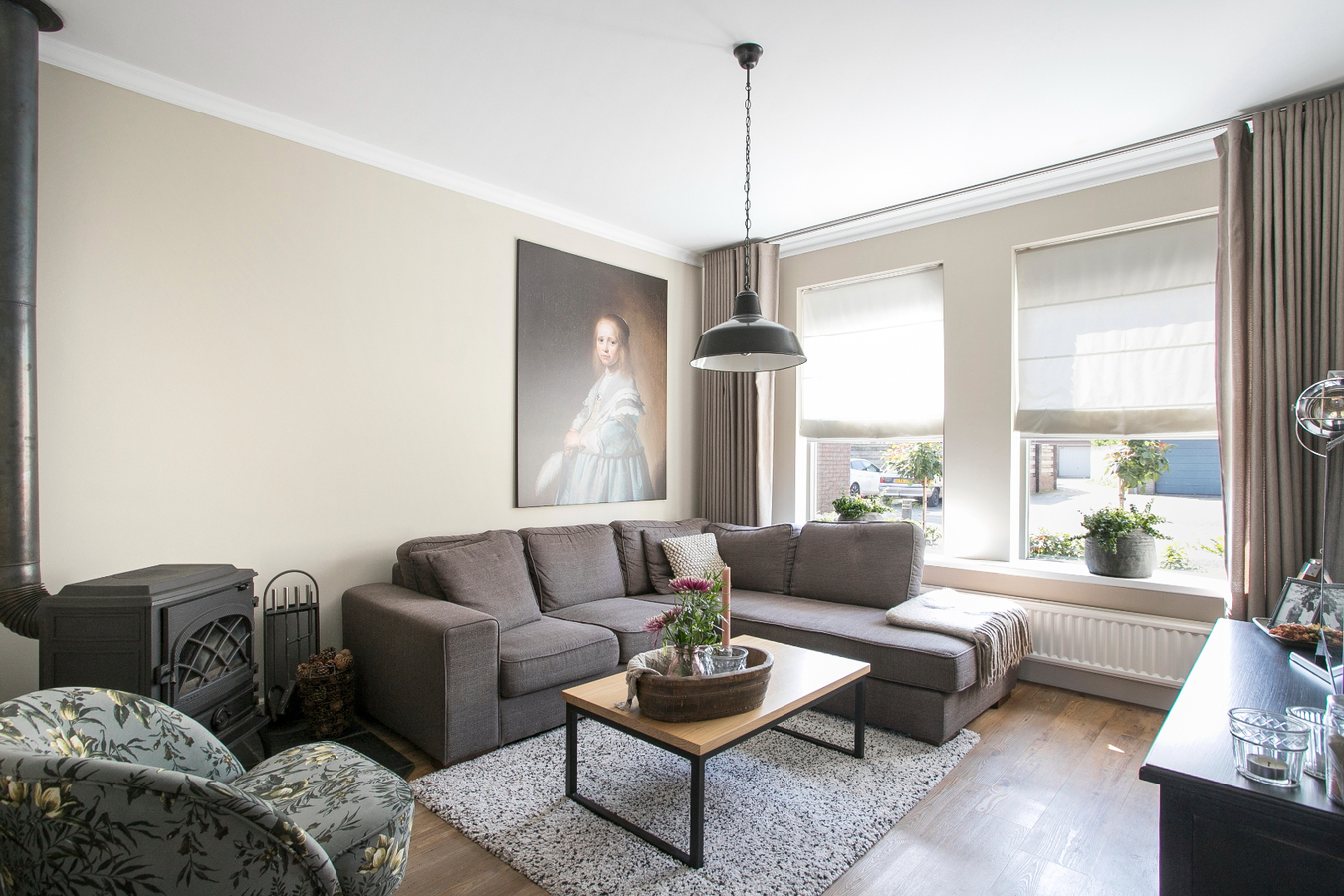 Prachtige afgewerkte hoekwoning op een rustige locatie aan de rand van Hapert. 