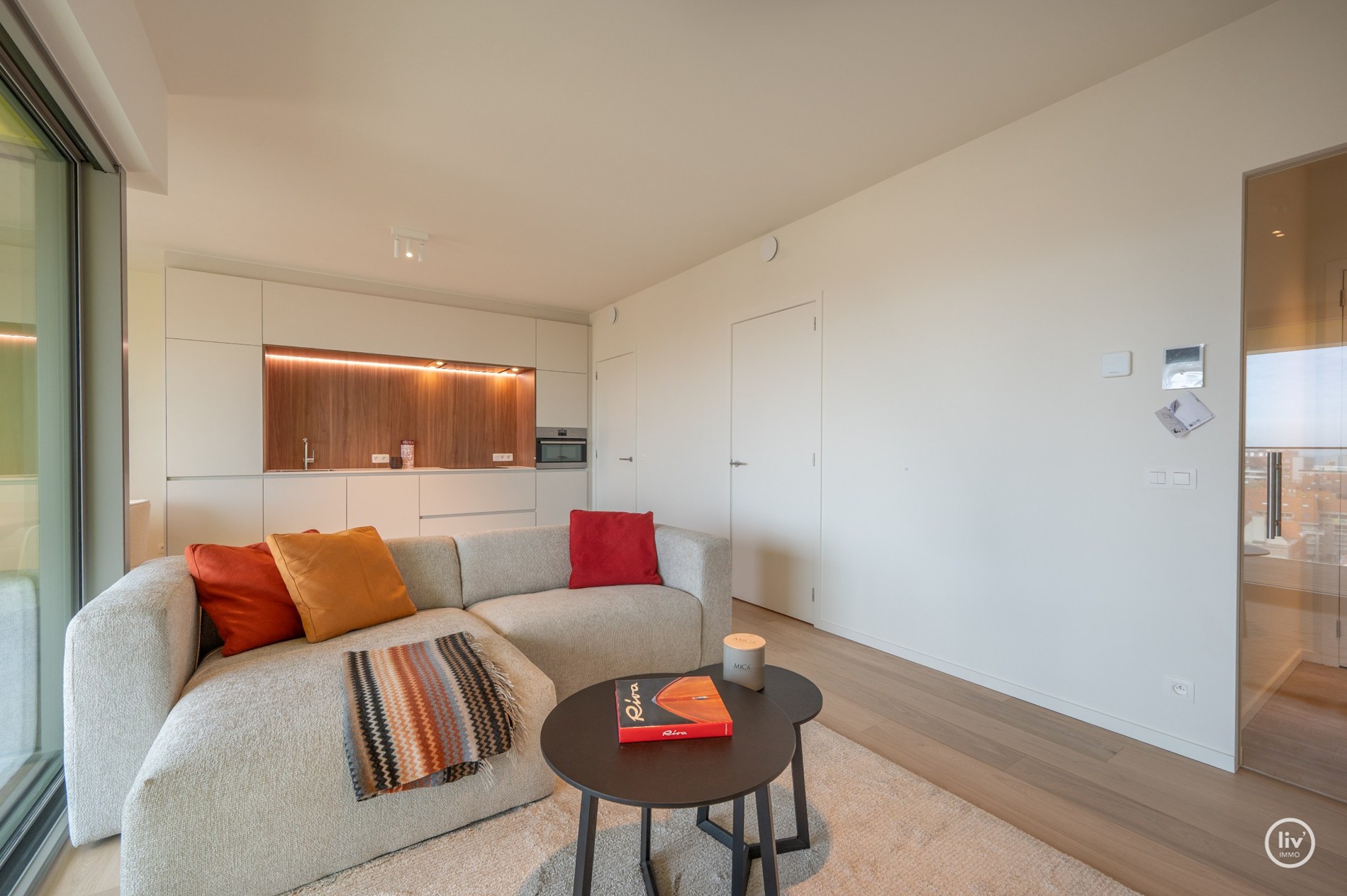 OPENDEURDAG Zaterdag 11-13u (Maes en Boerenboomplein): OPENDEURDAG Zaterdag 11-13u (Maes en Boerenboomplein): Instapklaar twee-kamer appartement in het Project Hoost (genietend van zijdelings zeezicht 