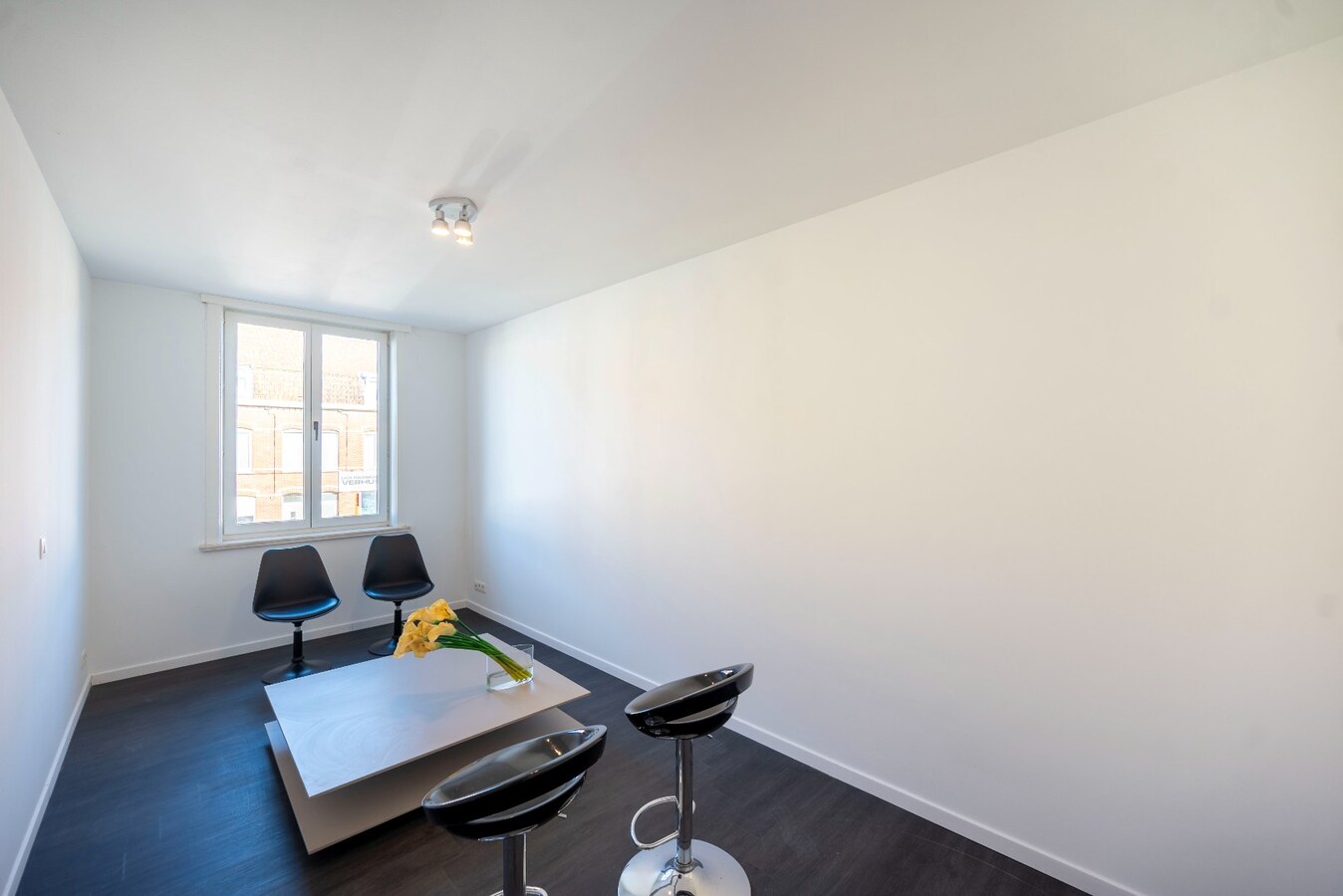 Woning of handelsruimte (combinatie mogelijk) met garage ! 