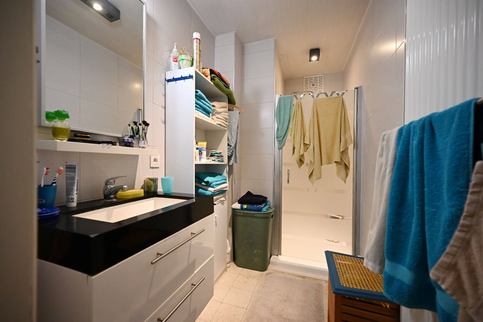 Ruim appartement  (126m²) met 3 slaapkamers en autostaanplaats te Eeklo 