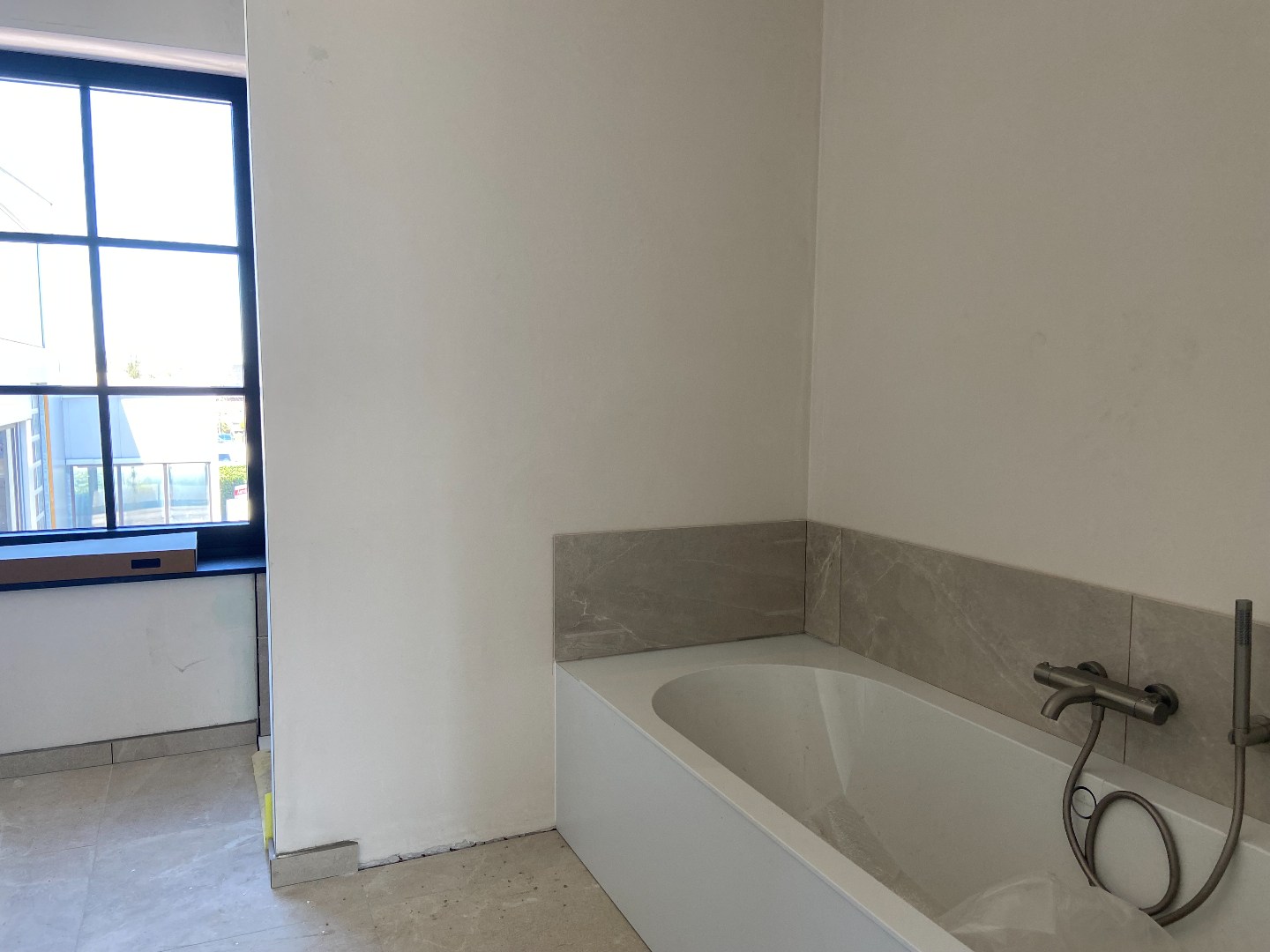 Exclusieve, energiezuinige nieuwbouwwoning op een discrete ligging te Waregem! 