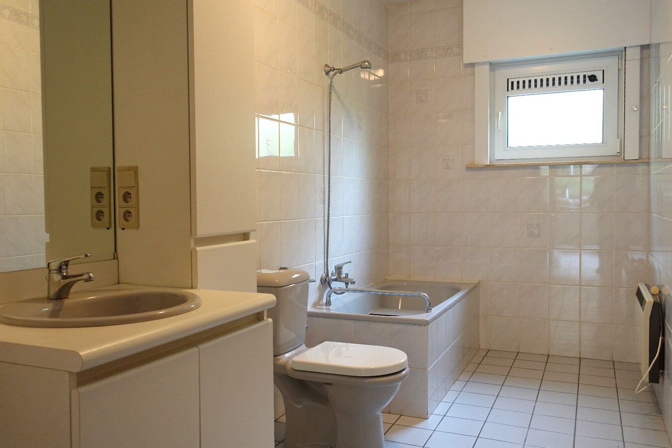 Instapklare bungalow op topligging te Gistel 