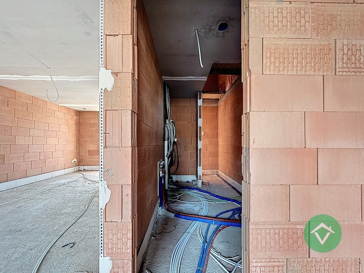 Nieuwbouwwoning met 4 slaapkamers en tuin te Lombardsijde 