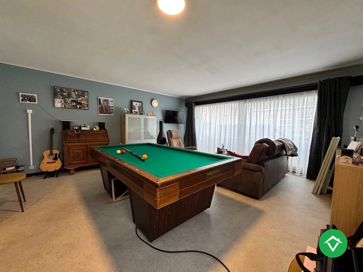 Appartement met 2 slaapkamers en garage in centrum Koekelare 