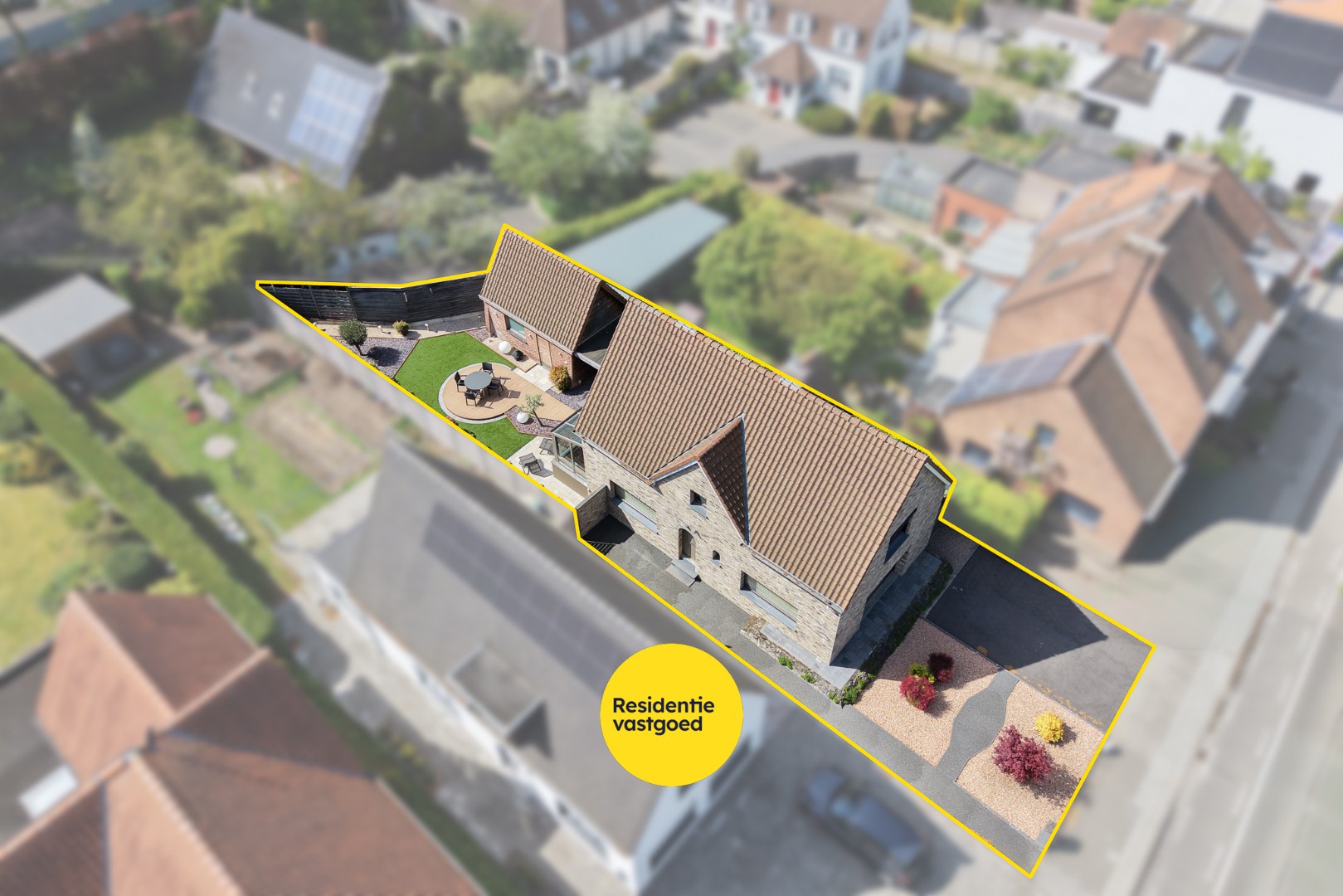 Open bebouwing met zonnige tuin in Sint-Michiels 