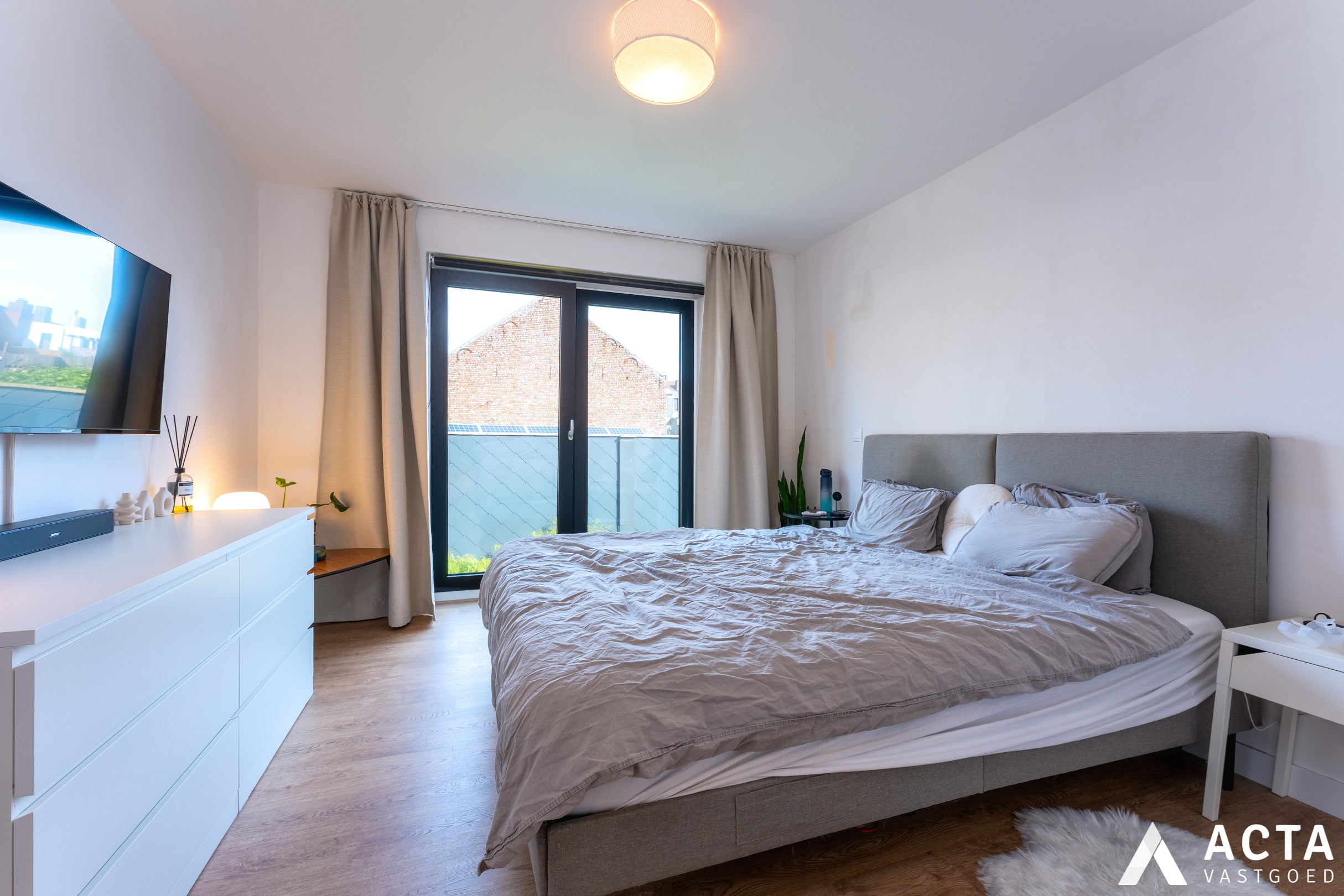 Recente energiezuinige woning met 3 slaapkamers en garage! 