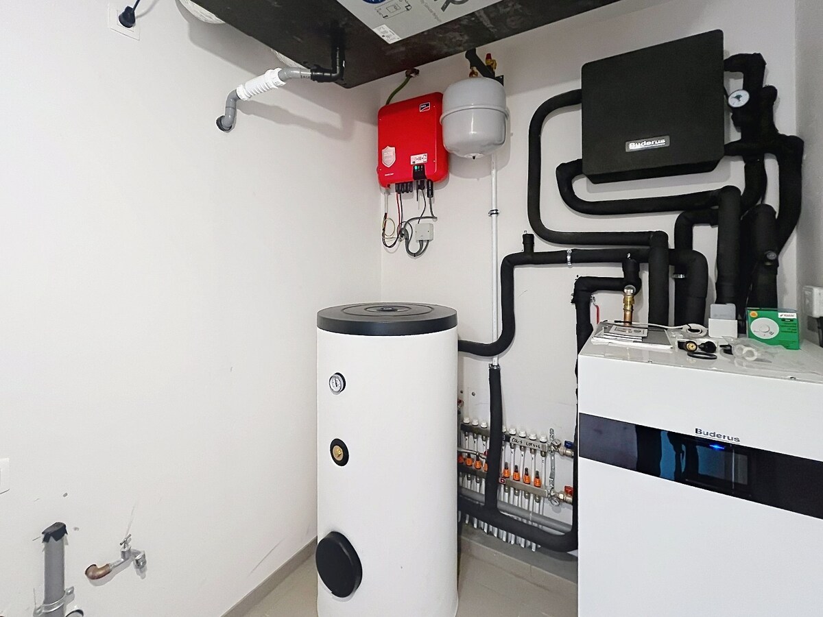 Nieuwbouwwonining met 4 slaapkamers in hartje Aalter op toplocatie. 