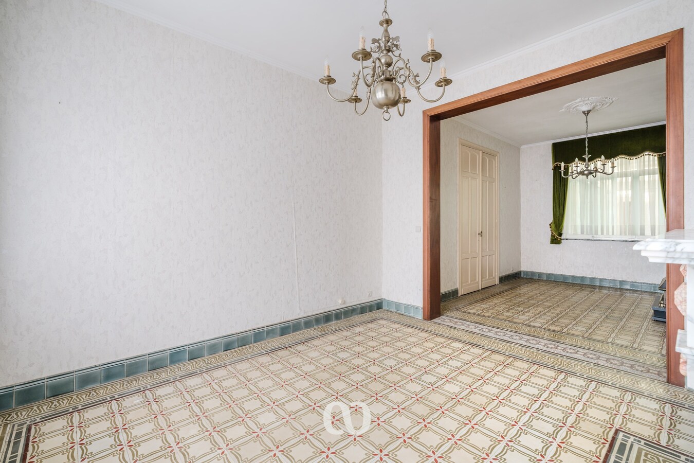 Ruime woning op centrale ligging te Ronse 