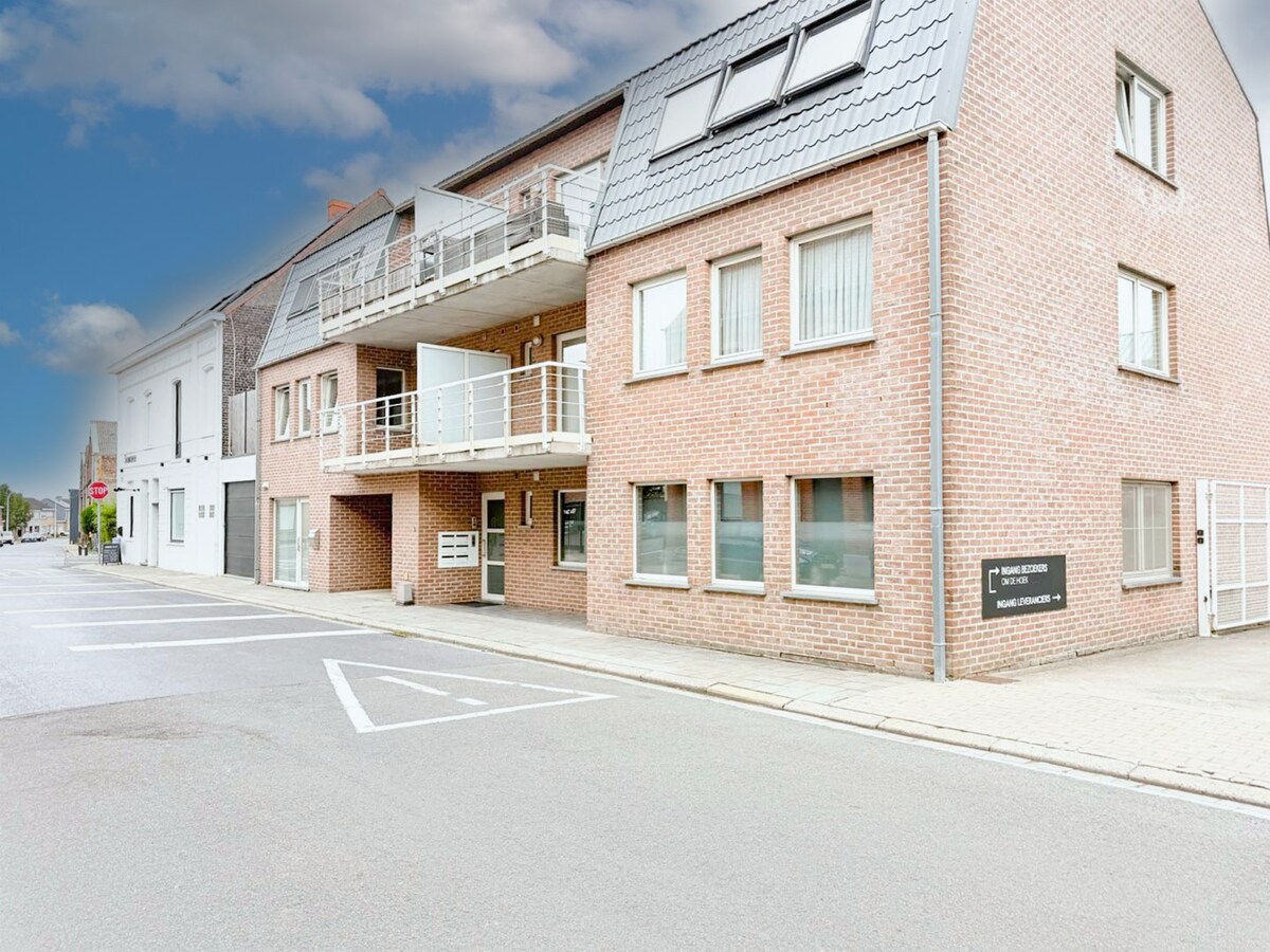 Opbrengsteigendom met 6 units en 6 parkeerplaatsen in Lauwe - “EPC B - conform elektriciteit - huurpotentieel tot ca. €60.600/jaar 