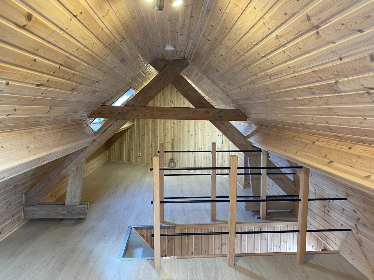 Rustig gelegen stadwoning te Ieper 