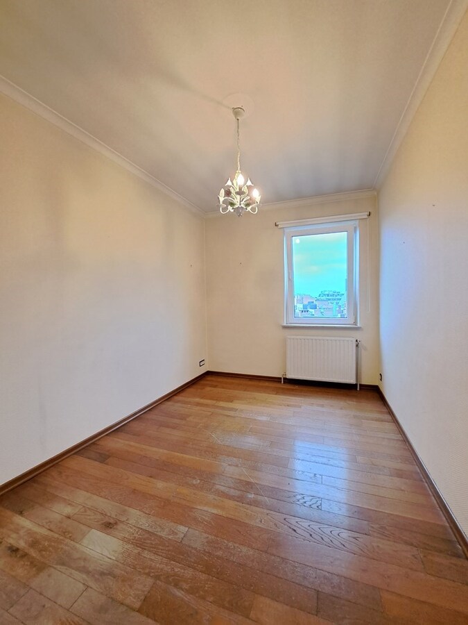 Ruim appartement met 3 slaapkamers te Hasselt centrum 