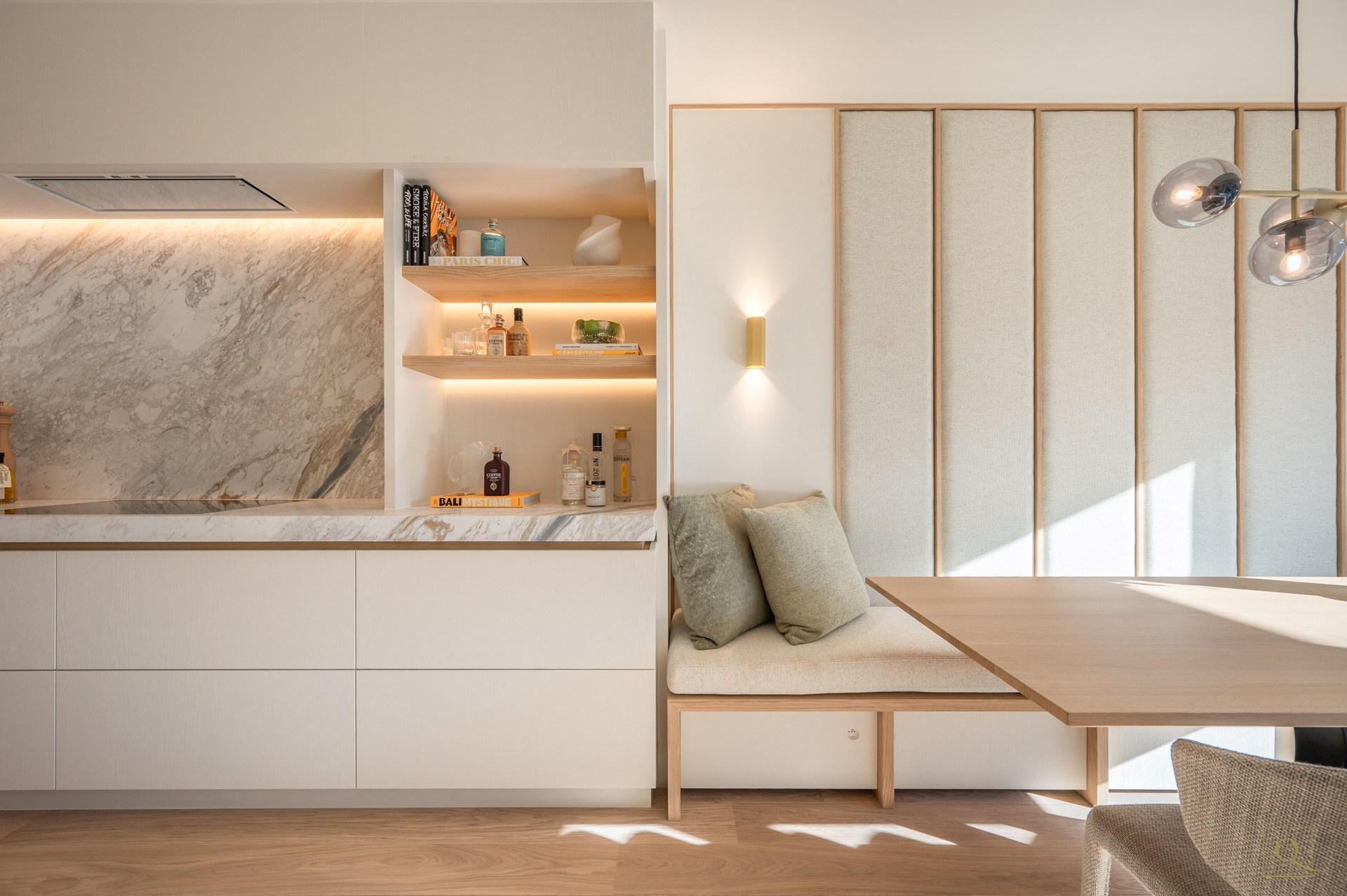 Prachtig gerenoveerd 3-SLPK-appartement nabij de Zeedijk 