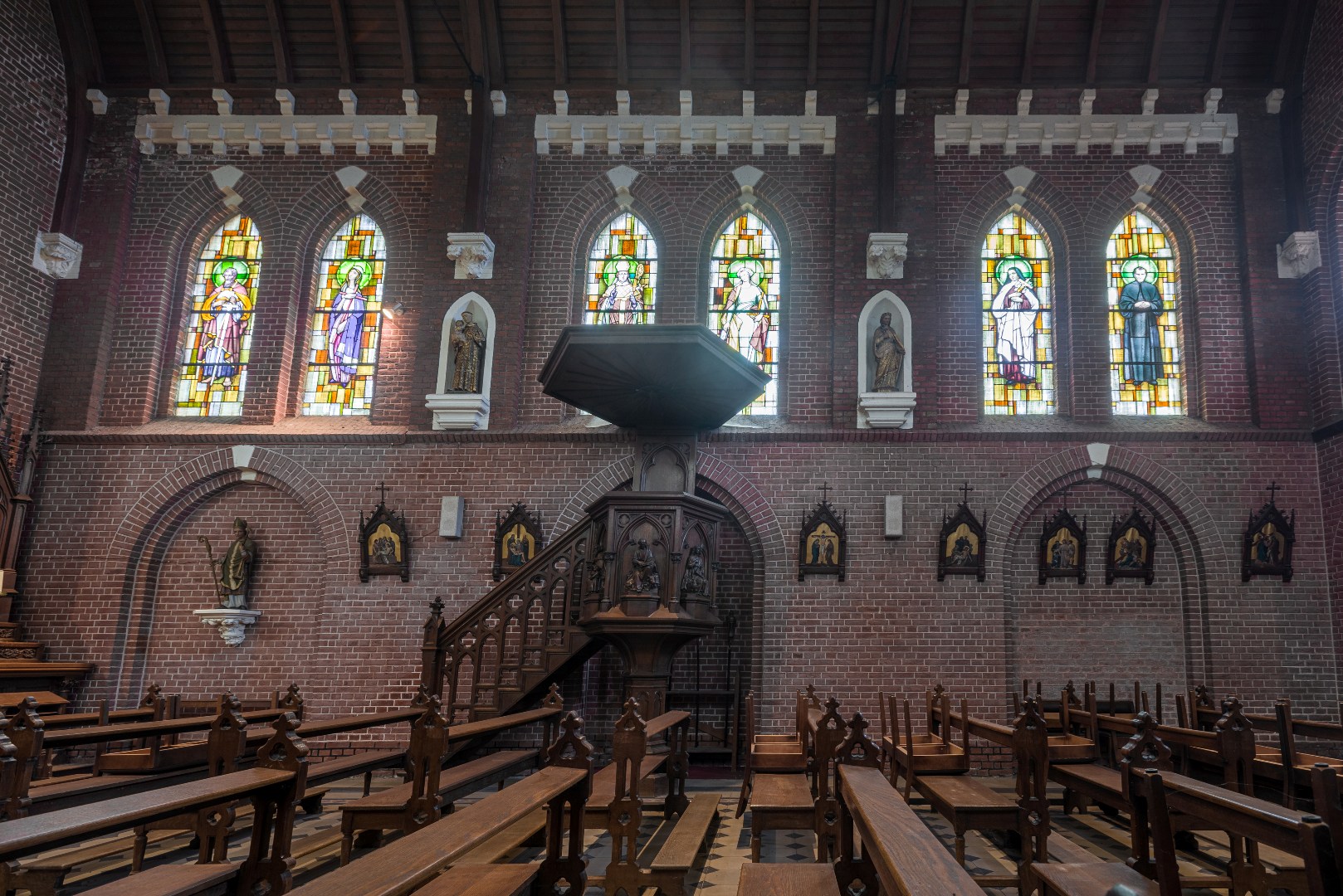 Rechtergevel kerk