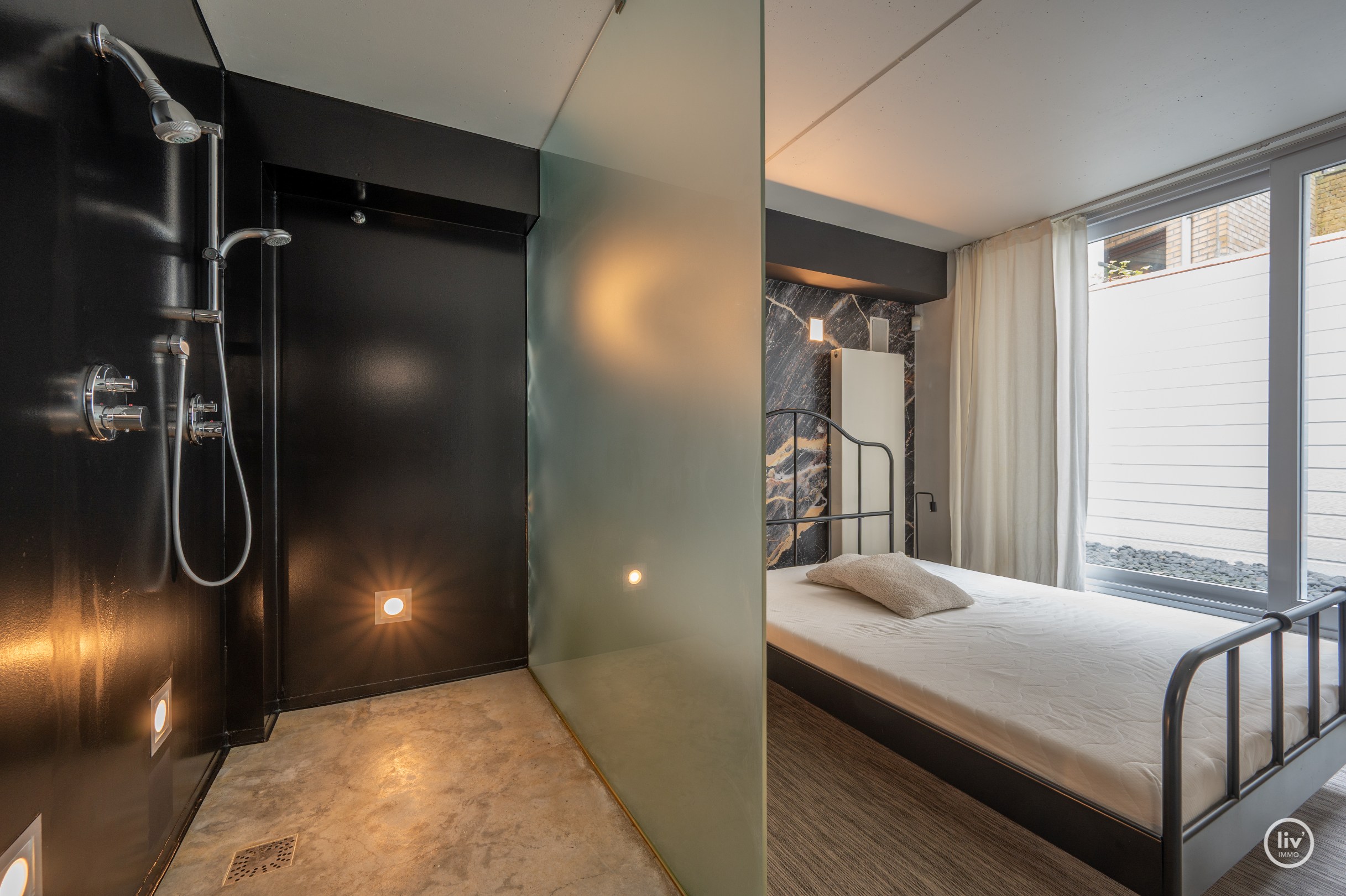 Ruim en mooi afgewerkt appartement gelegen op de zeedijk van Heist 