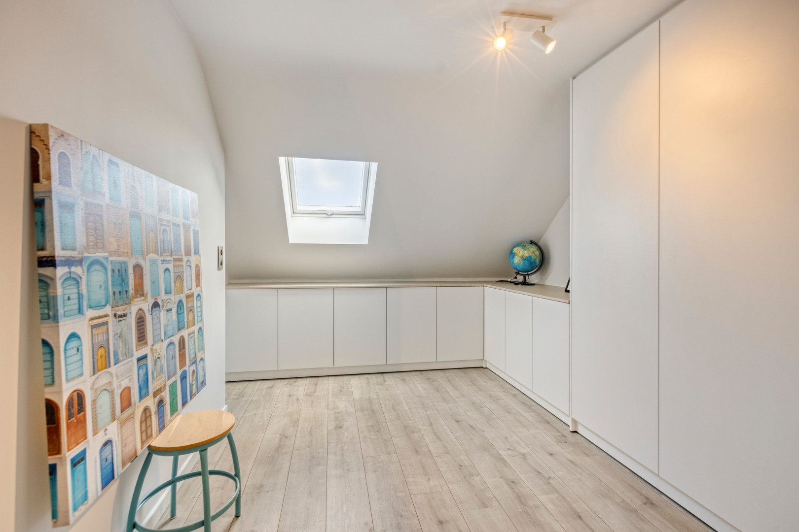 Exclusieve en energiezuinige villa met 5 slpk. in Geel 