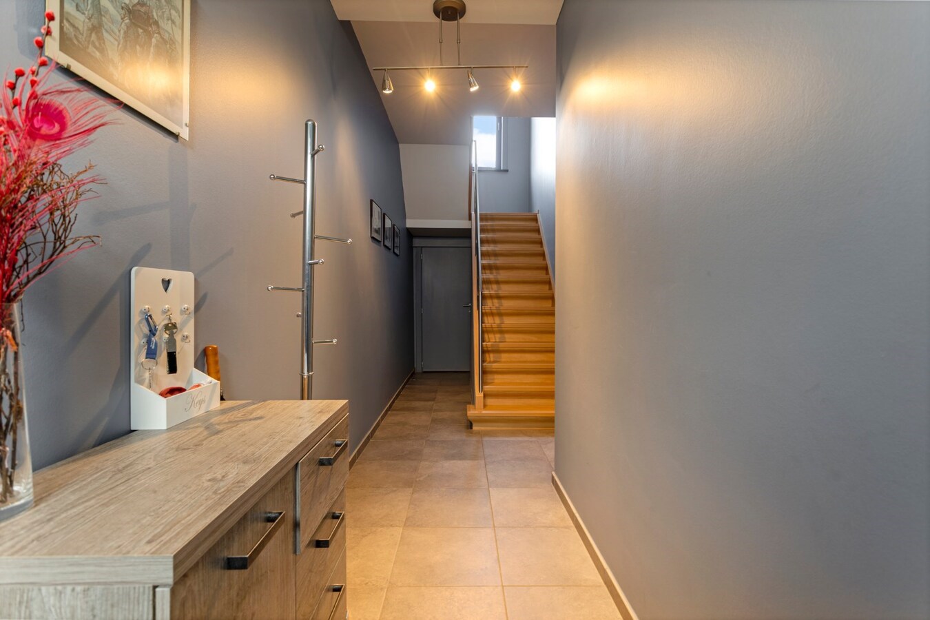 Instapklare burgerwoning met prachtige tuin - 4 slpks 