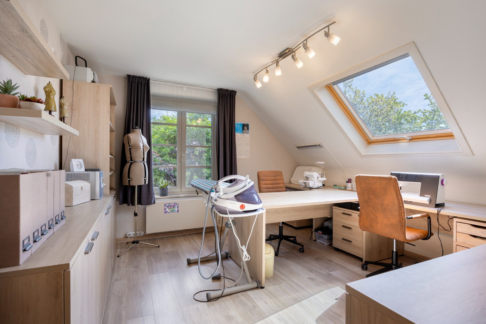 Open bebouwing met prachtige tuin en 4 ruime slaapkamers, garage, tuin en terras in Bierbeek – EPC 272kWh/m² 