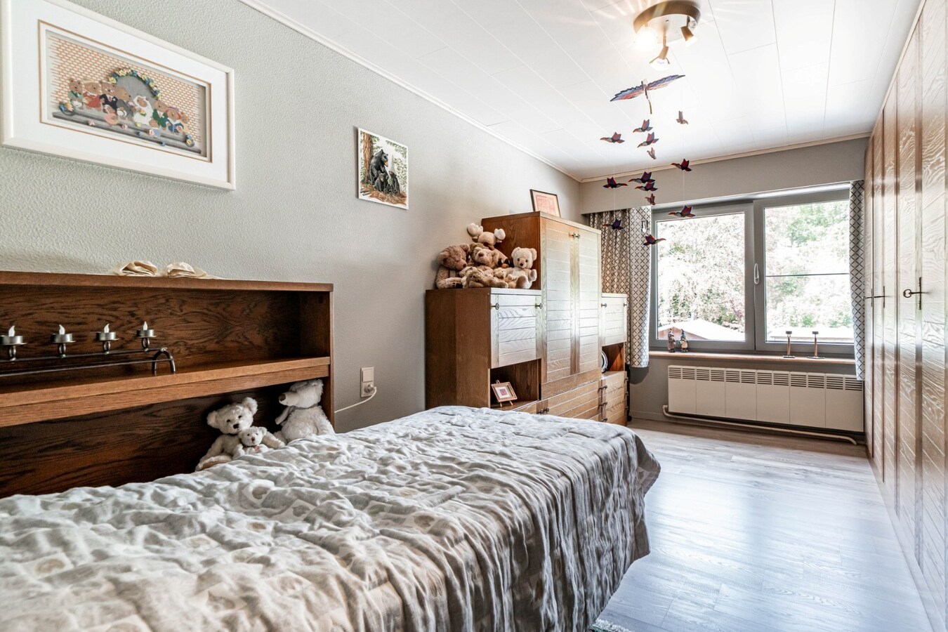 INSTAPKLARE, GERENOVEERDE GEZINSWONING MET 4 SLAAPKAMERS IN TUILT 