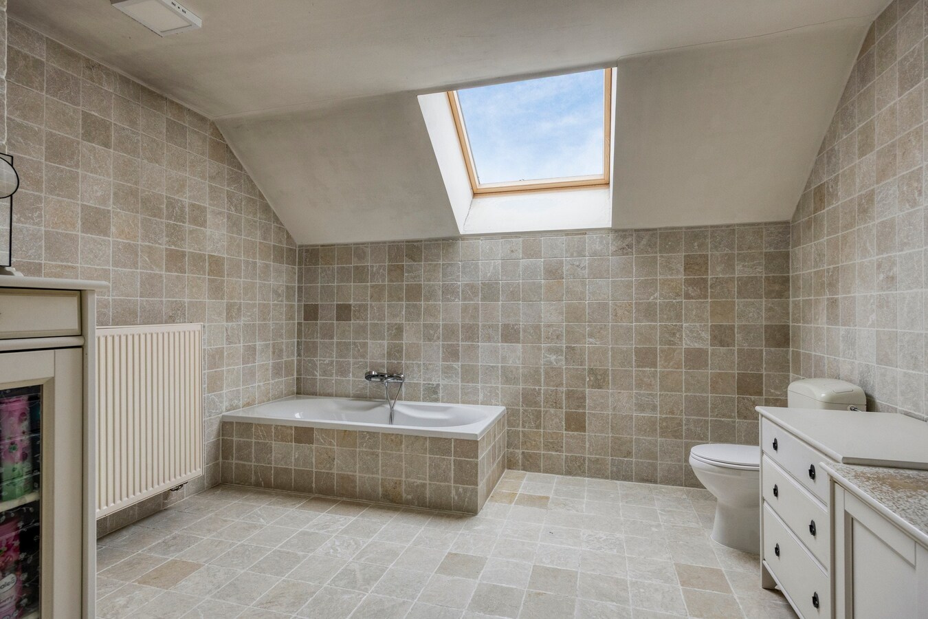 Charmant Stokkem : Landhuis met bureel en 4 slaapkamers 