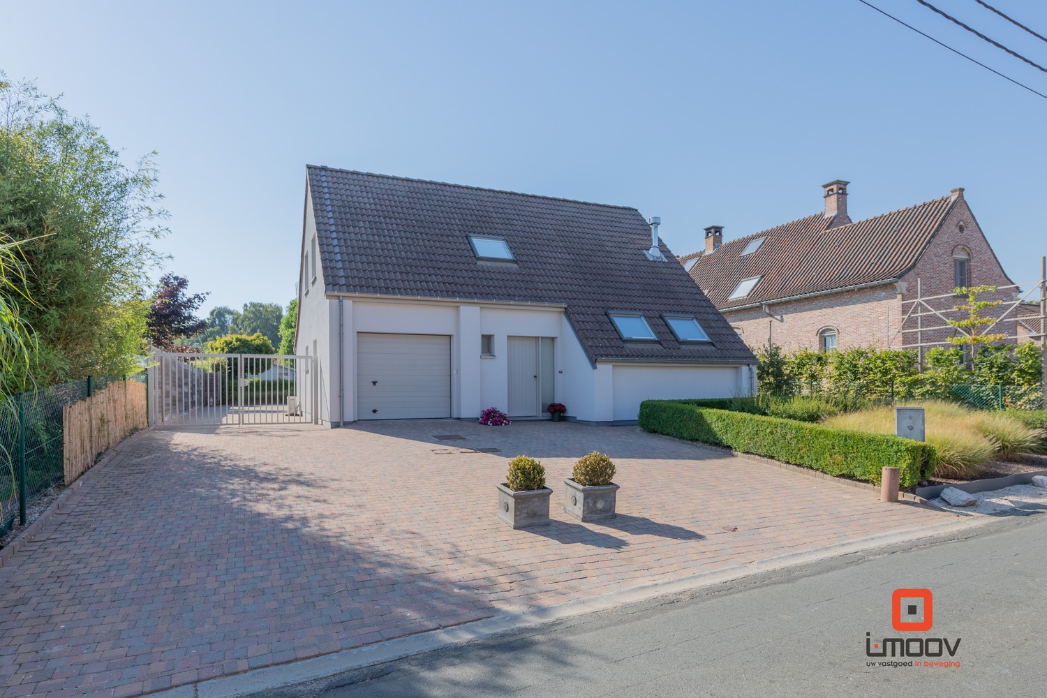 Mooie, rustig gelegen villa, op een perceel van 12a 65ca te Viane (Geraardsbergen) 