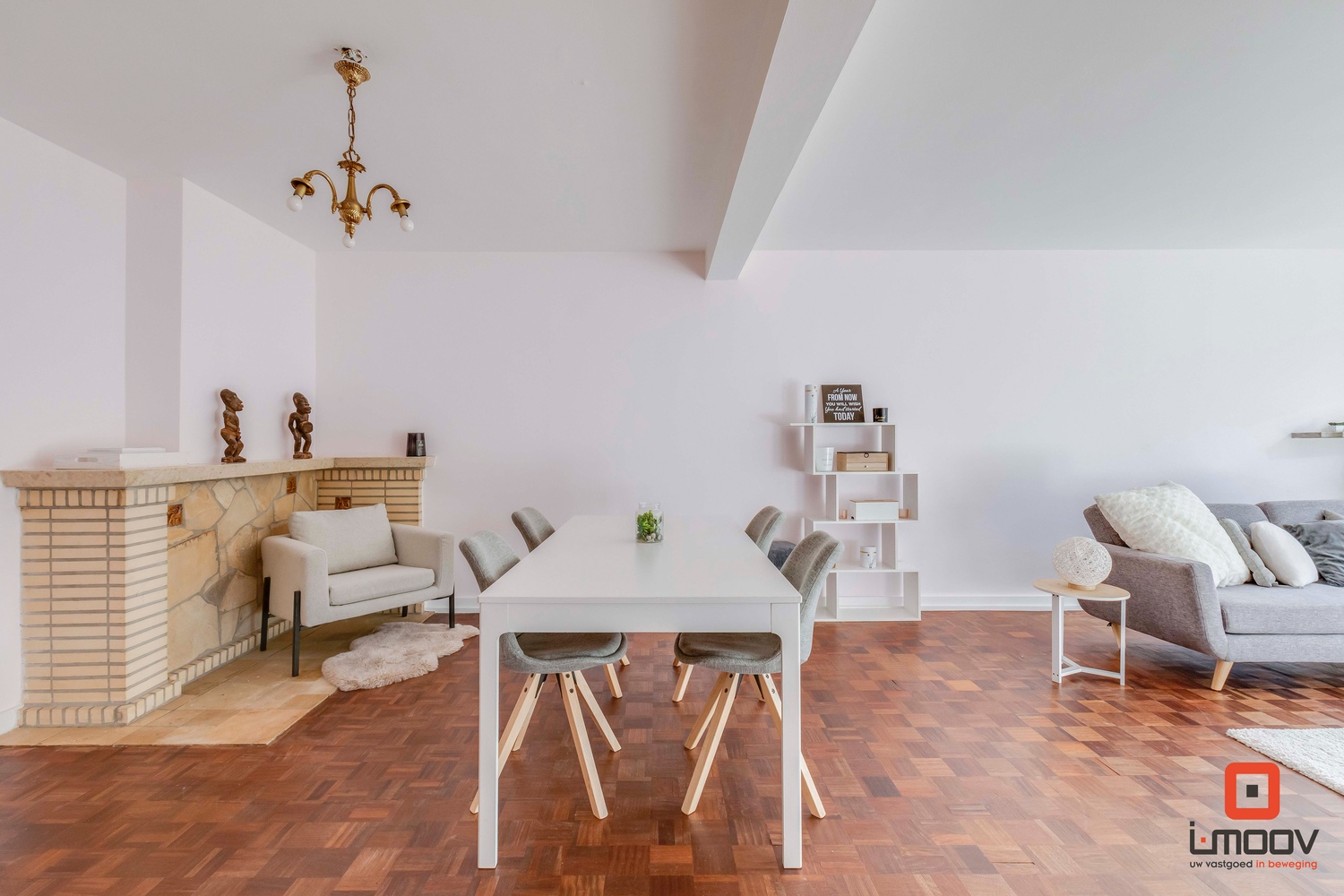 Karaktervol appartement te koop in Sint-Amandsberg. 