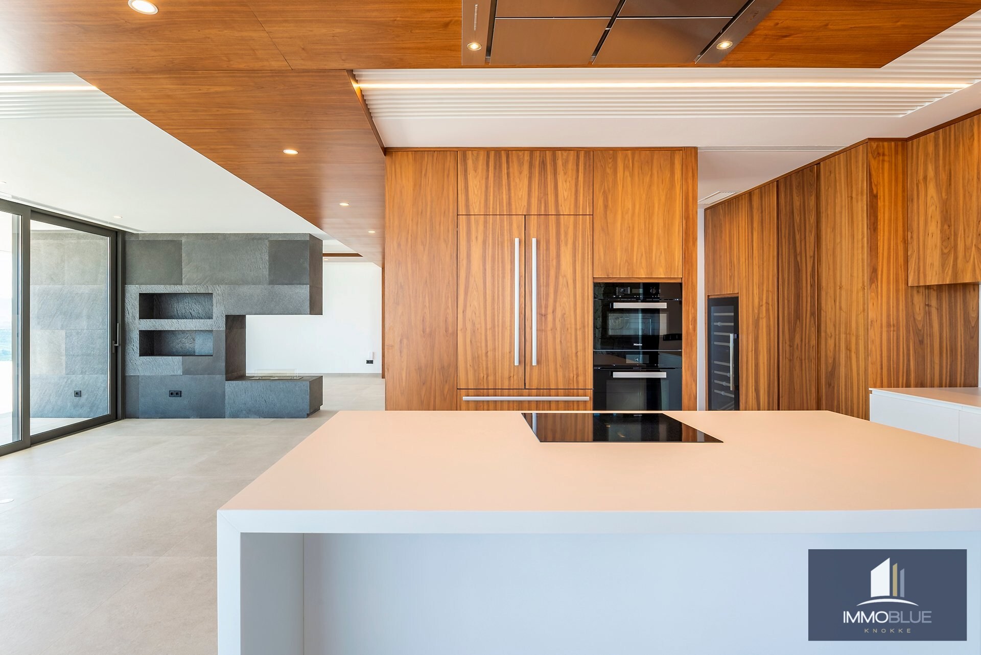 Moderne luxe met spectaculair zeezicht in Cumbre del Sol. 