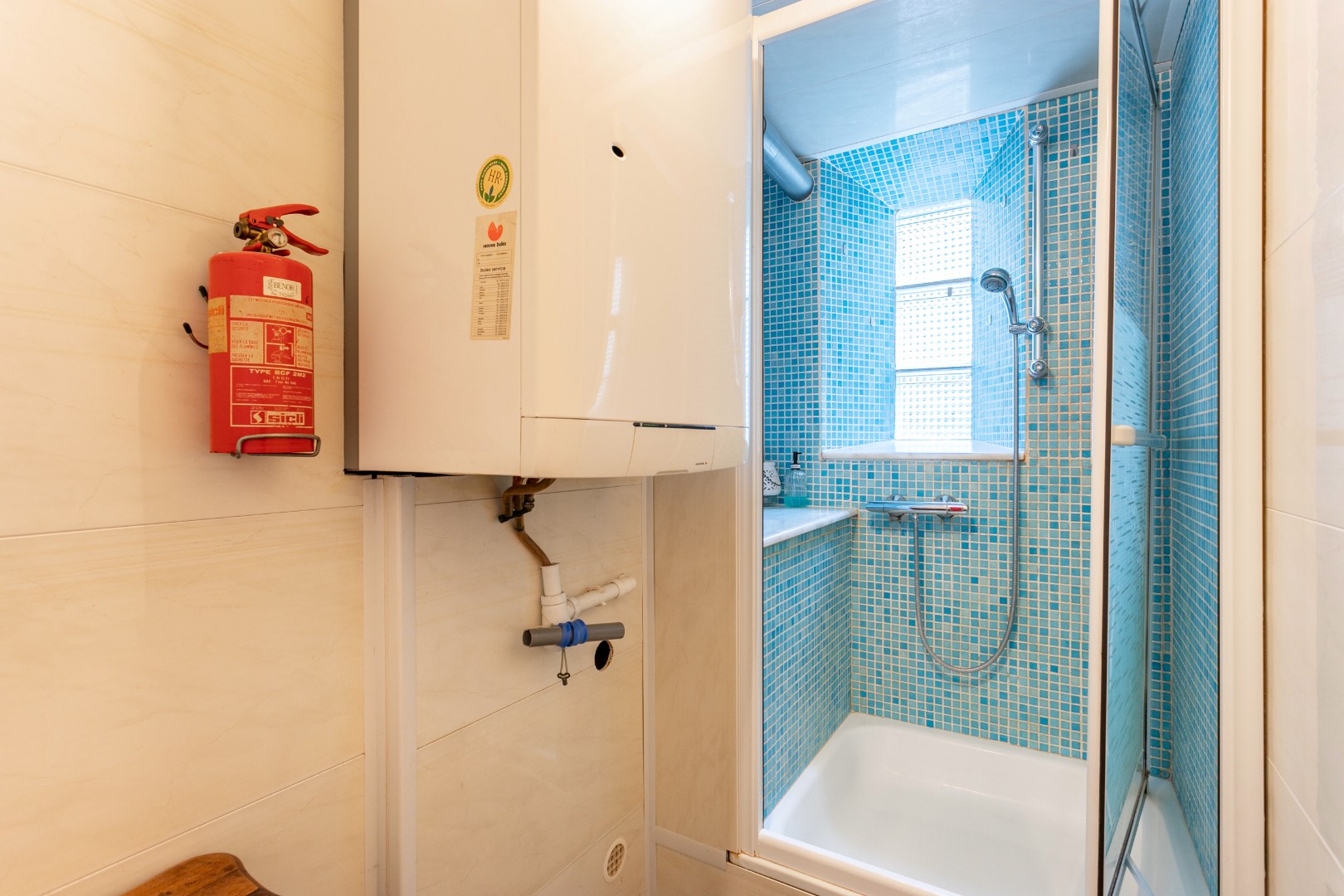 Instapklare woning met 4 slpk te Halle 